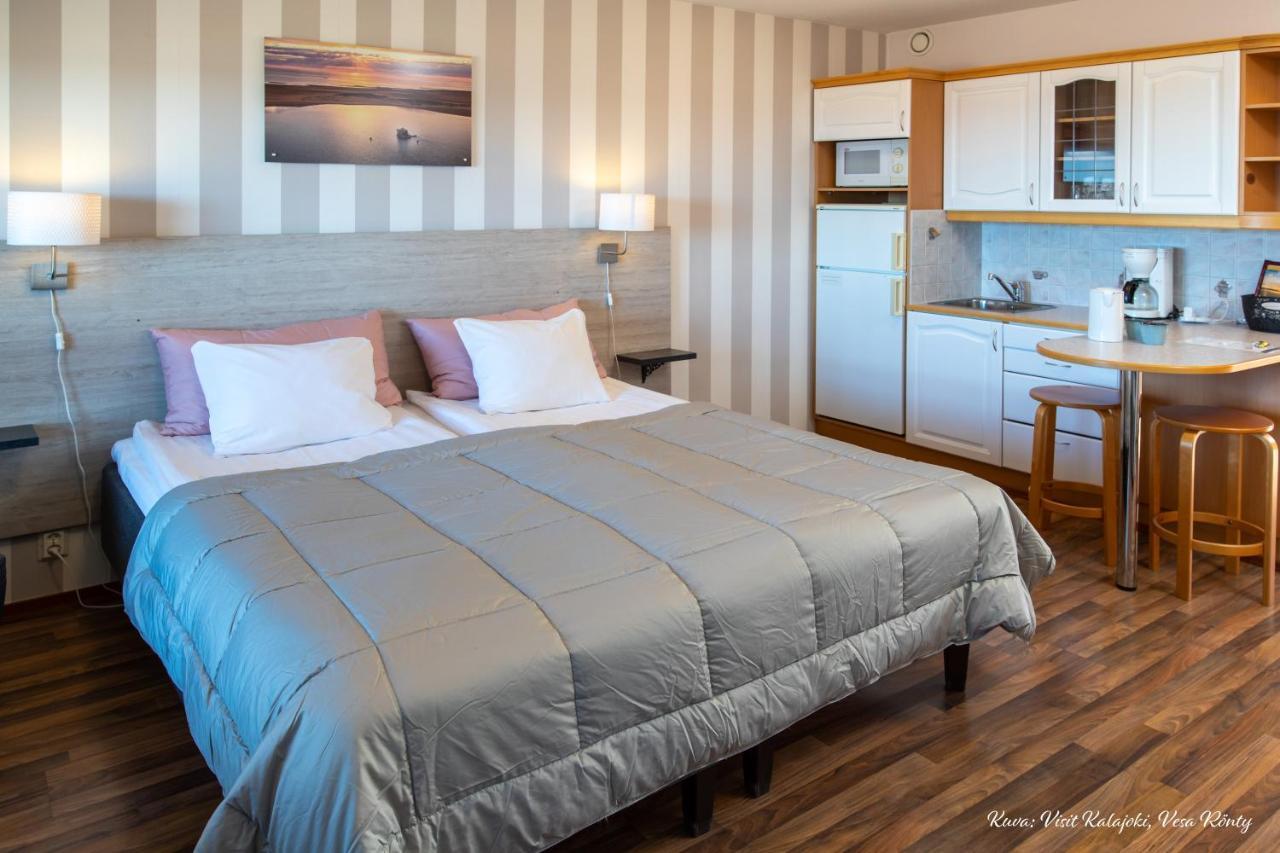 Hotel Lokkilinna Kalajoki Esterno foto